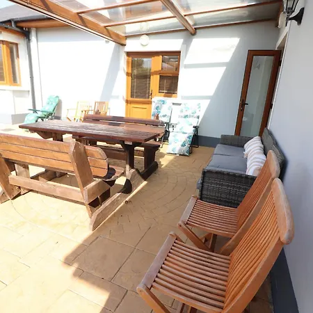 Holiday home Kissane's *