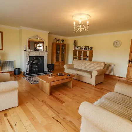 Holiday home Kissane's *
